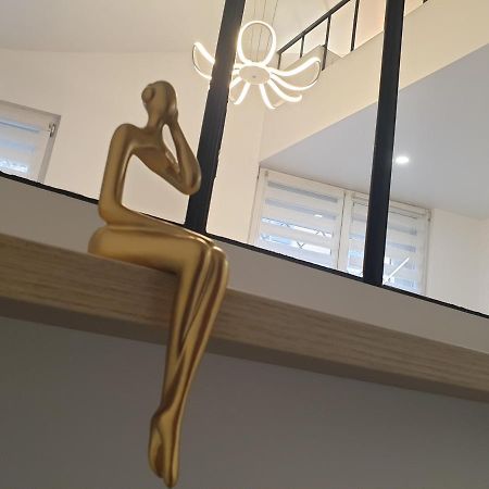 Mezza'Nimes Apartamento Exterior foto